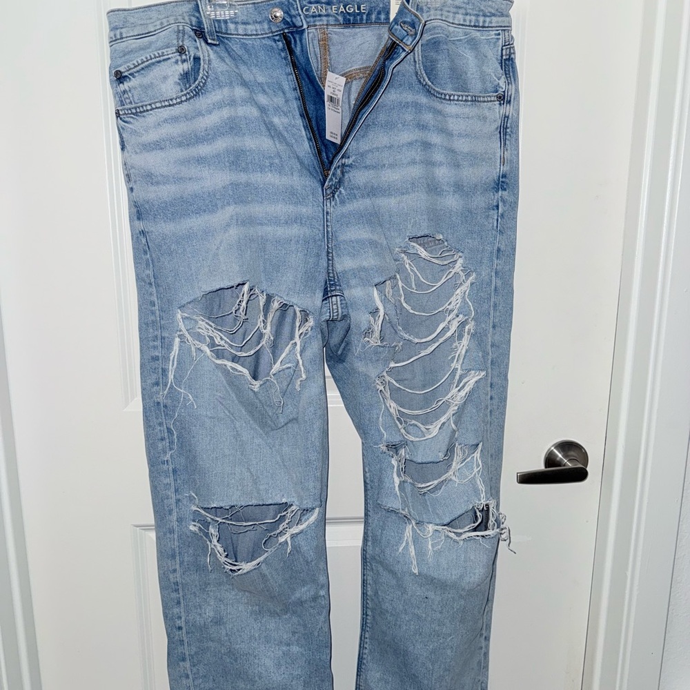 American Eagle Outfitters Women’s High-Rise (stretchy) Baggy Jeans